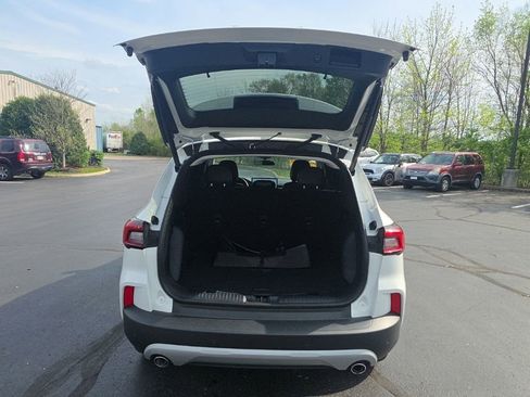 Used 2024 Ford Escape SE FWD image 37