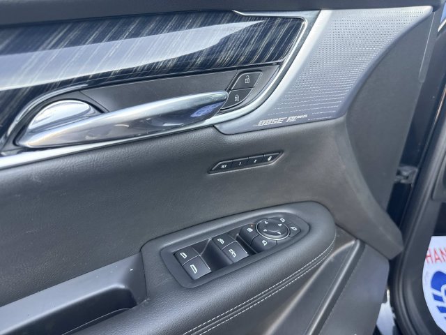 Certified 2024 Cadillac XT6 Premium Luxury AWD/4WD image 16