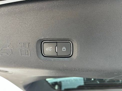 Used 2025 Ford Expedition Active AWD/4WD image 15