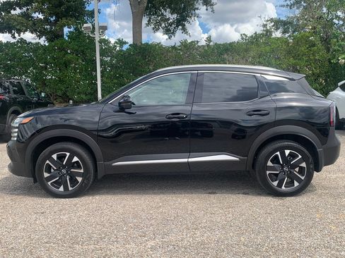 Used 2025 Nissan Kicks SR FWD image 6