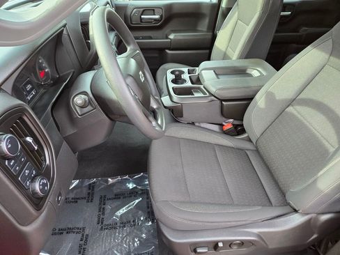 Used 2024 Chevrolet Silverado 1500 Custom Trail Boss w/ LPO, Dark Essentials Package image 10