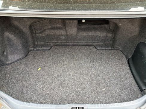 Used 2016 Toyota Camry XLE w/ Moonroof Package image 7