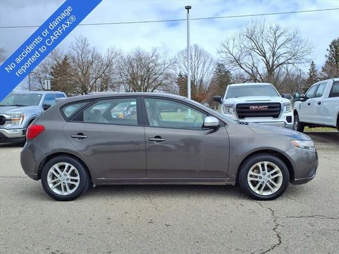Used 2011 Kia Forte EX image 4