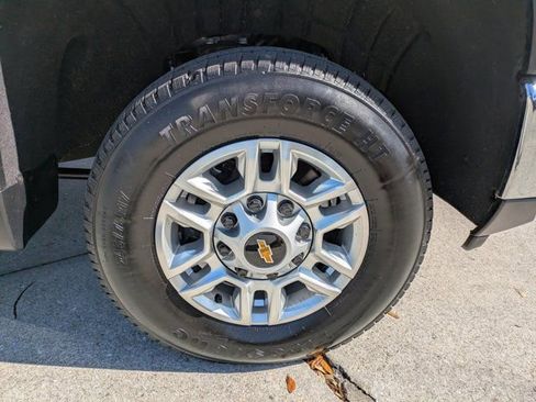 Used 2025 Chevrolet Silverado 2500 LT w/ Convenience Package image 14