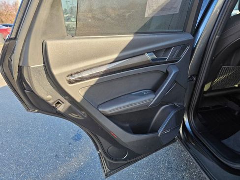 Used 2022 Audi SQ5 Prestige image 19