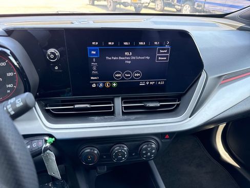 Used 2024 Chevrolet Trax RS w/ Driver Confidence Package FWD image 18