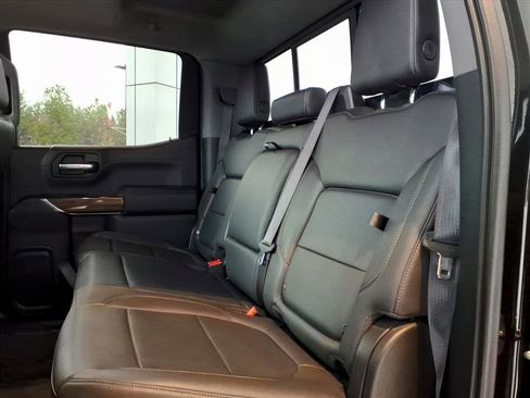 Used 2020 Chevrolet Silverado 1500 LT Trail Boss image 14