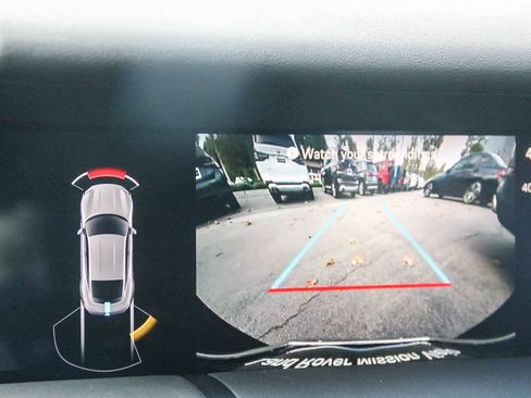 Used 2025 Porsche Taycan image 21