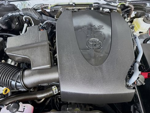 Used 2023 Toyota Tacoma SR image 38