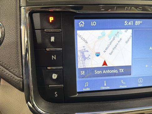 Used 2020 Lincoln Continental w/ Convenience Package FWD image 20