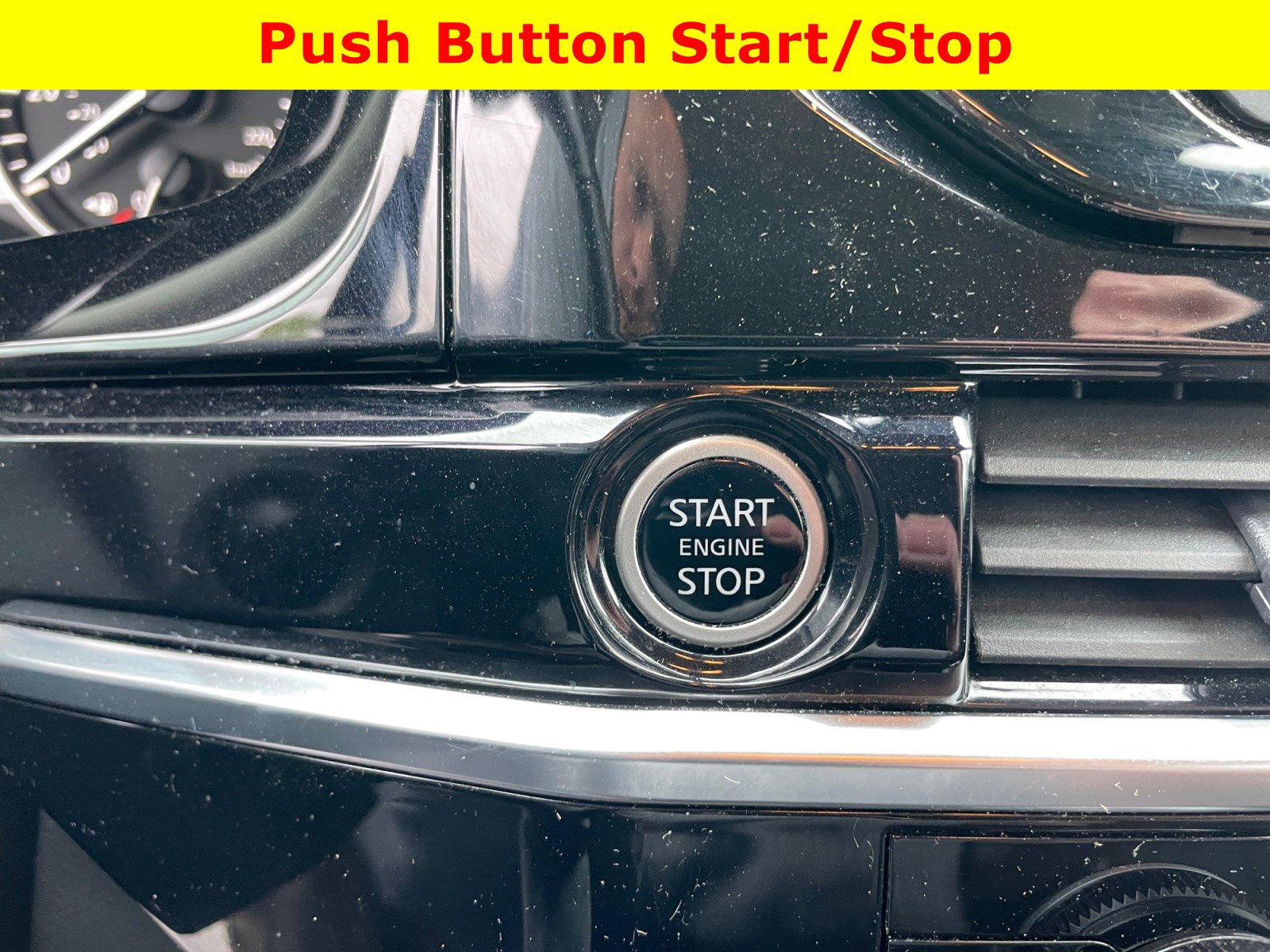Used 2023 Nissan Pathfinder SV AWD/4WD image 19