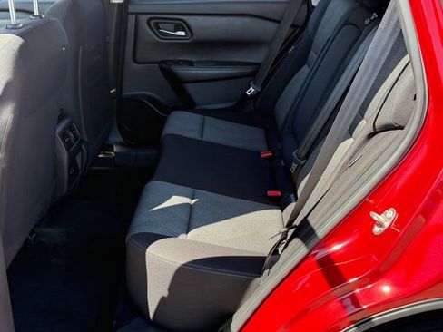 Certified 2024 Nissan Rogue SV FWD image 21