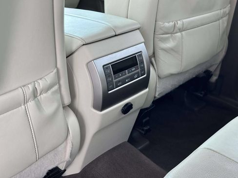 Used 2016 Lexus GX 460 w/ Premium Package AWD/4WD image 25