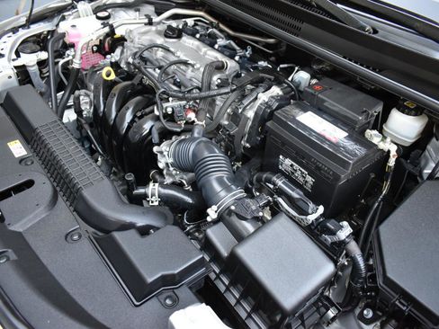 Used 2022 Toyota Corolla LE image 46