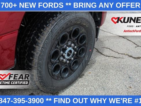 New 2025 Ford F250 Lariat w/ Black Appearance Package image 13