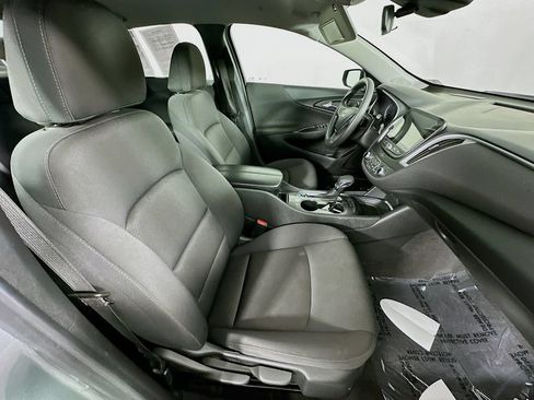 Used 2024 Chevrolet Malibu LT FWD image 36