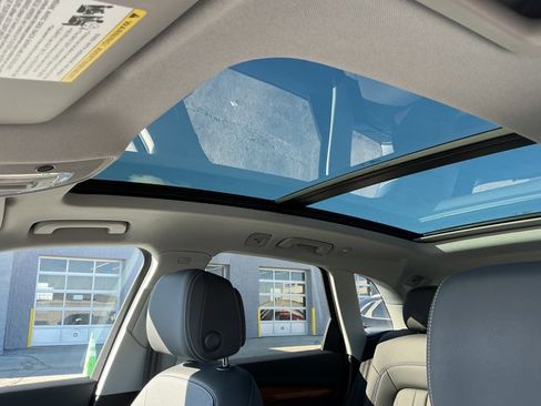 Used 2023 Audi Q5 2.0T Premium Plus w/ Premium Plus Package image 11