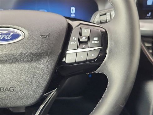 Used 2023 Ford Escape Platinum image 17