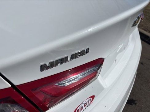 Used 2022 Chevrolet Malibu LT FWD image 47
