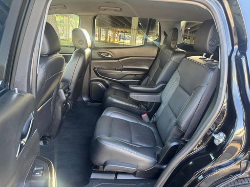 Used 2018 GMC Acadia SLT FWD image 15