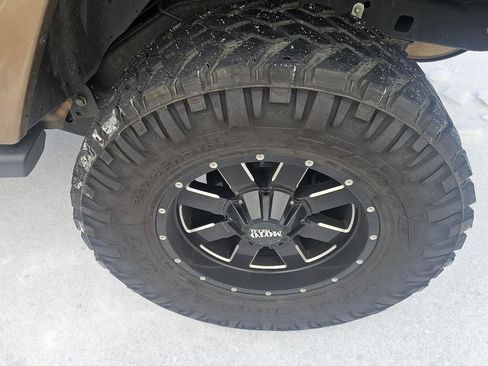 Used 2015 Jeep Wrangler Unlimited Sahara w/ Max Tow Package image 7