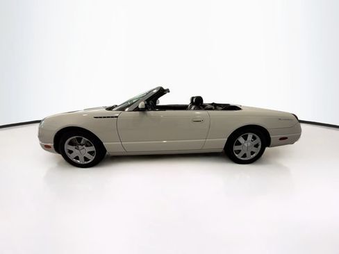 Used 2002 Ford Thunderbird RWD image 4