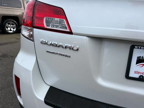 Used 2013 Subaru Outback 2.5i Limited image 10