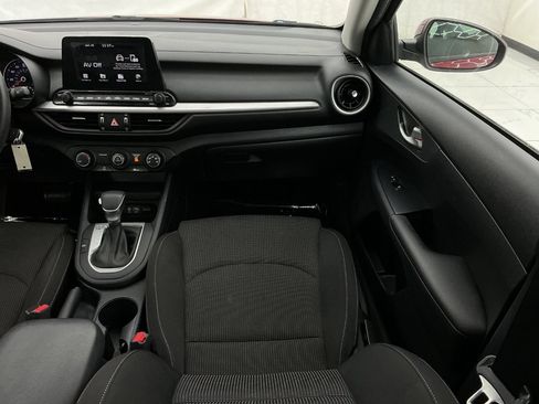 Used 2020 Kia Forte LXS FWD image 30