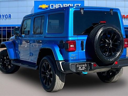 Used 2022 Jeep Wrangler Unlimited Sahara w/ Cold Weather Group image 2