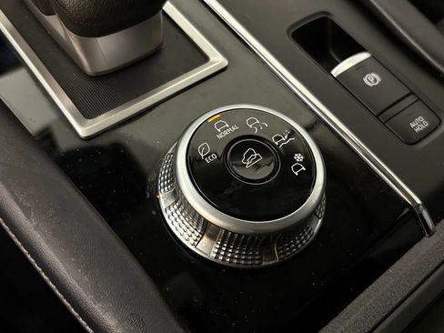 Used 2022 Mitsubishi Outlander ES image 27