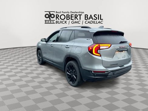 Used 2023 GMC Terrain SLT w/ Elevation Edition AWD/4WD image 6