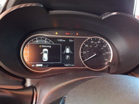 Used 2025 Nissan Versa SR w/ Trunk Package image 12