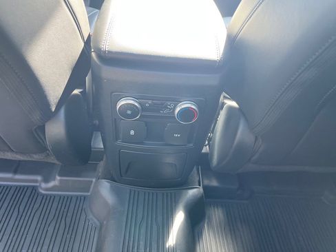 Used 2023 Ford Explorer XLT w/ Equipment Group 202A image 14