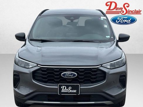 Used 2025 Ford Escape ST-Line FWD image 2