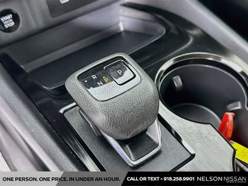 Certified 2025 Nissan Rogue SV FWD image 16