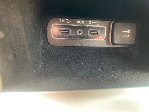 Used 2019 Jeep Grand Cherokee Overland AWD/4WD image 22