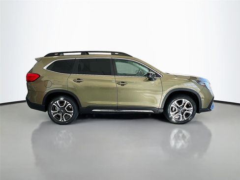 New 2026 Subaru Ascent Limited image 18