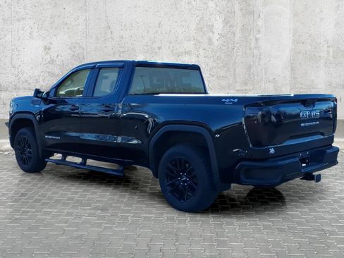 Used 2023 GMC Sierra 1500 Pro w/ Graphite Edition AWD/4WD image 8