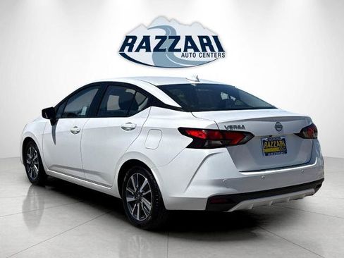 Used 2024 Nissan Versa SV FWD image 5