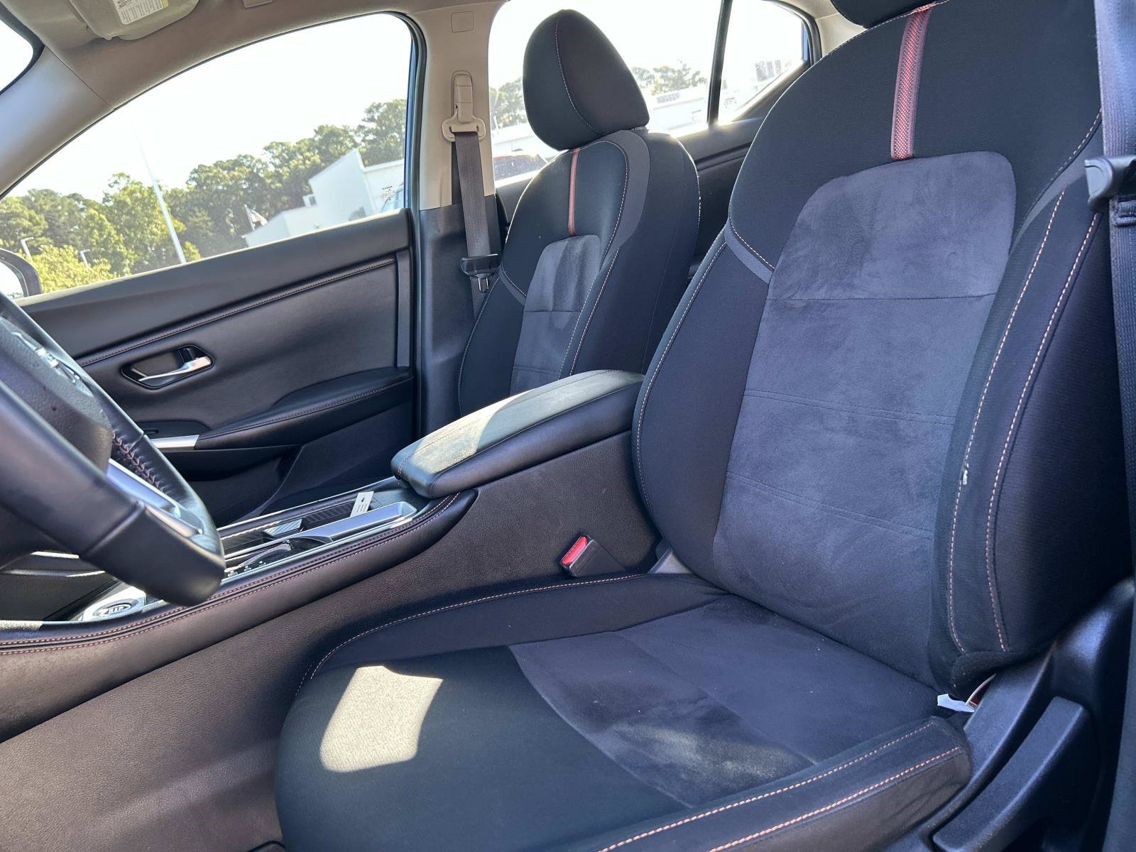 Used 2022 Nissan Sentra SR w/ Trunk Package FWD image 17