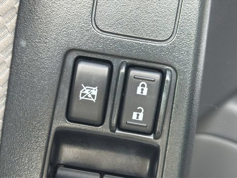 Used 2018 Subaru Forester 2.5i Premium AWD/4WD image 38
