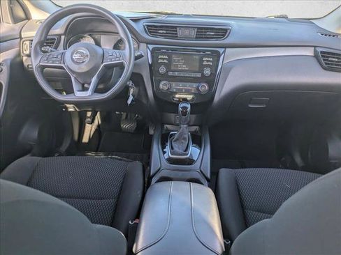 Used 2018 Nissan Rogue Sport S FWD image 16
