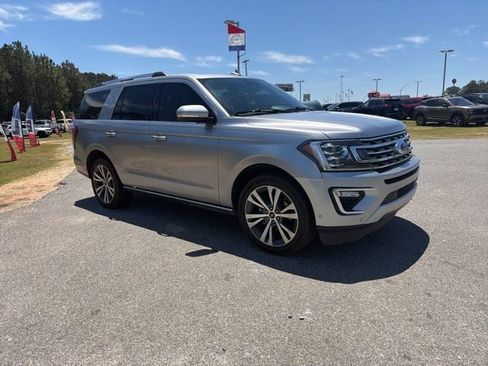 Used 2021 Ford Expedition Limited RWD image 3