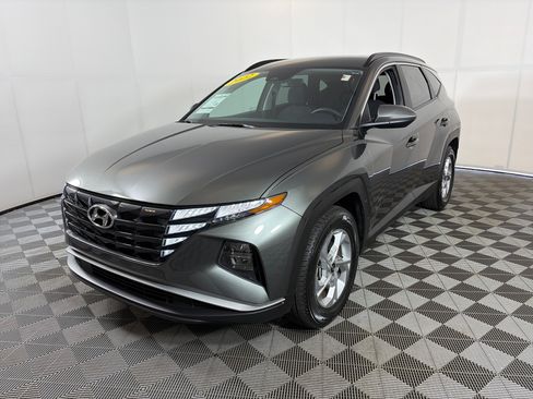 Used 2022 Hyundai Tucson SEL w/ Cargo Package FWD image 2