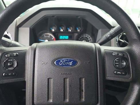 Used 2013 Ford F250 XLT image 3