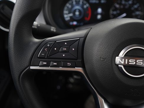 Used 2024 Nissan Kicks SV image 21