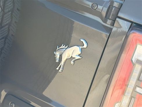 Used 2025 Ford Bronco Outer Banks image 10