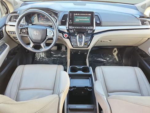 Used 2024 Honda Odyssey Touring image 18