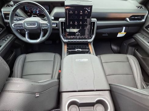 New 2026 GMC Yukon XL Denali w/ Denali Reserve Package AWD/4WD image 8