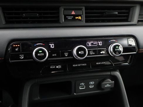 New 2025 Honda Pilot TrailSport image 14